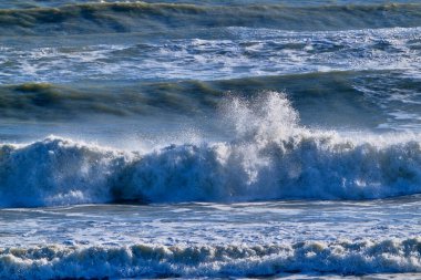 İtalya, Sicilya Kanalı, kışın sert Akdeniz