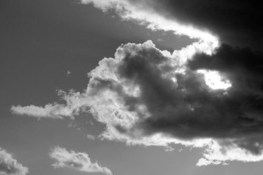 İtalya, Sicilya, Sicilya Kanalı 'nda bulutlar.