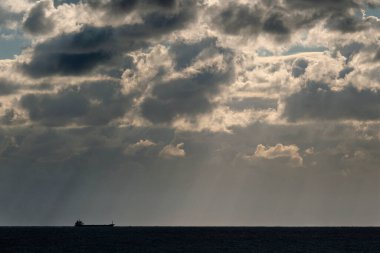 İtalya, Sicilya, Akdeniz, Sicilya kanal bir kargo gemisiyle