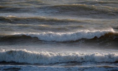 İtalya, Sicilya, Sicilya kışın Sicilya Kanalı 'nda dalgalı Akdeniz