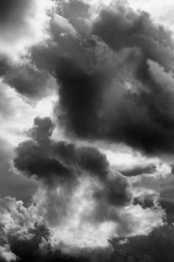 İtalya, Sicilya, Akdeniz, Sicilya Kanalı 'nda kışın fırtına bulutları