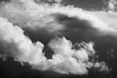 İtalya, Sicilya, Akdeniz, Sicilya Kanalı 'nda kışın fırtına bulutları