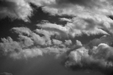 İtalya, Sicilya, Akdeniz, Sicilya Kanalı 'nda kışın fırtına bulutları