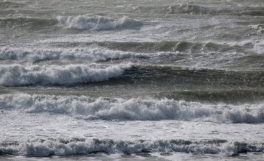 İtalya, Sicilya Kanalı, kışın sert Akdeniz