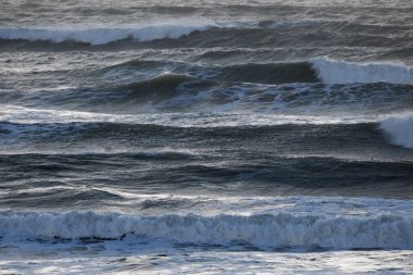 İtalya, Sicilya Kanalı, kışın sert Akdeniz