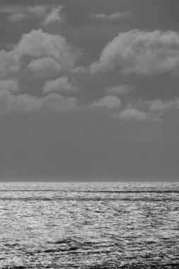 İtalya, Sicilya, Akdeniz, Sicilya Kanalı 'nda kışın fırtına bulutları