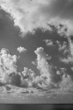 İtalya, Sicilya, gökyüzündeki bulutlar