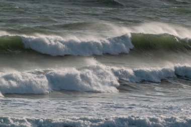 İtalya, Sicilya Kanalı, kışın sert Akdeniz