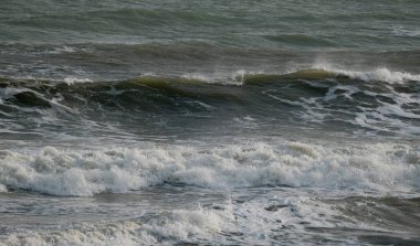 İtalya, Sicilya Kanalı, kışın sert Akdeniz