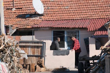 Kentin Menzilahir bölgesinde Türkiye, Edirne ve ROM mensupları 