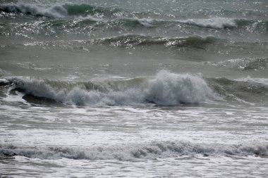 İtalya, Sicilya Kanalı, kışın sert Akdeniz