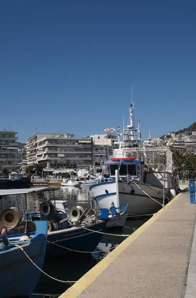 Yunanistan, Kavala, 8 Mart 2025, şehrin ve limanın panoramik manzarası - EDITORIAL