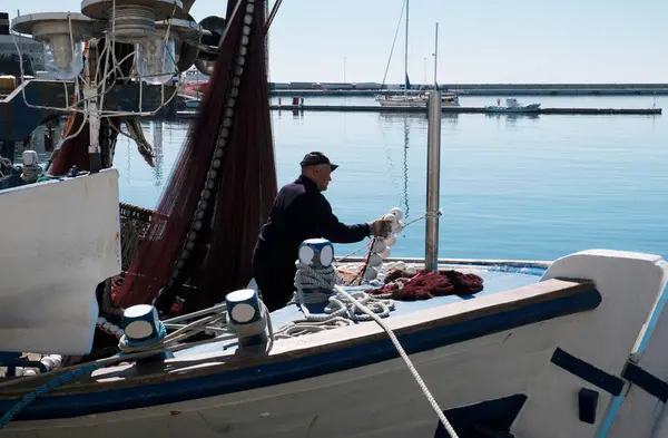 Yunanistan, Kavala; 8 Mart 2025, limanda balıkçı teknesi - EDITORIAL