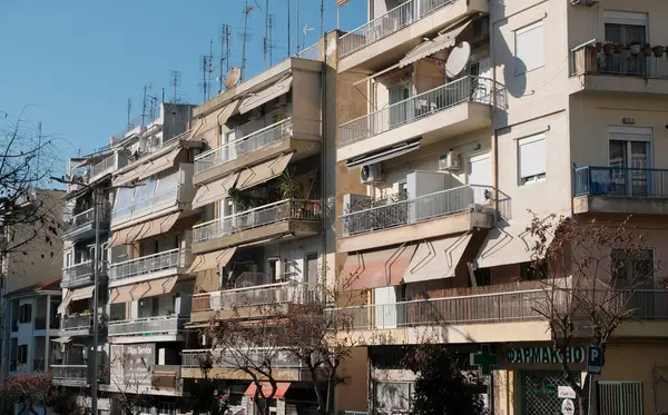 Yunanistan, Selanik; kentin orta caddesindeki Yunan daireleri