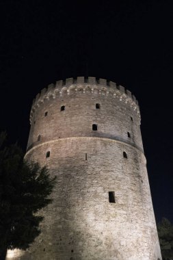 Yunanistan, Selanik; Beyaz Kule manzarası, şehrin gezinti güvertesi, gece