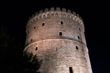 Yunanistan, Selanik; Beyaz Kule manzarası, şehrin gezinti güvertesi, gece