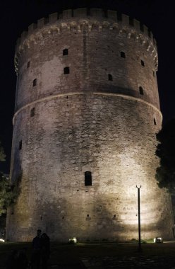Yunanistan, Selanik; Beyaz Kule manzarası, şehrin gezinti güvertesi, gece