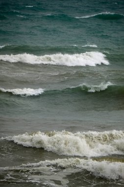 İtalya, Sicilya Kanalı, kışın sert Akdeniz