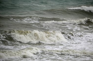İtalya, Sicilya Kanalı, kışın sert Akdeniz