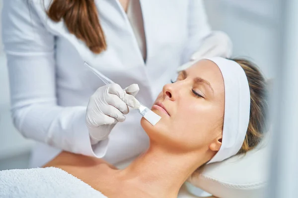 Woman Beauty Salon Having Face Body Treatment High Quality Photo — Stock Photo, Image
