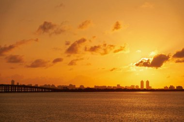Miami City Florida 'da gündoğumu fotoğrafı. Yüksek kalite fotoğraf