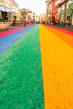 Fotoğraf: Reykjavik Rainbow lgbt Sokağı, İzlanda. Yüksek kalite fotoğraf
