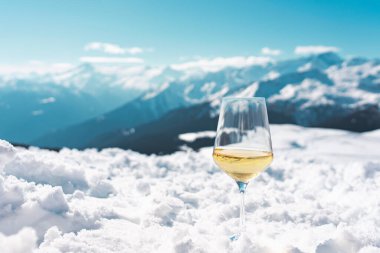 Madonna Di Campiglio 'daki Karlı İtalya Trentino Alpleri Spinale Tepesi. Yüksek kalite fotoğraf