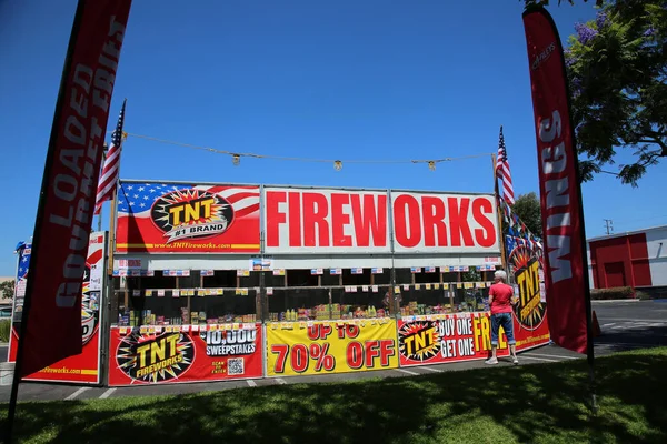 Westminster California Usa July 2022 Tnt Brand Fireworks Stand Fireworks — Stock Photo, Image