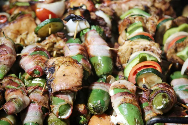 Izgara sebze şiş, kabak, sarımsak, soğan, biber