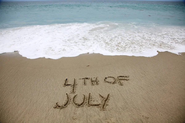 4Th July Written Sand Beach Message Handwritten Smooth Sand Beach — Stock fotografie