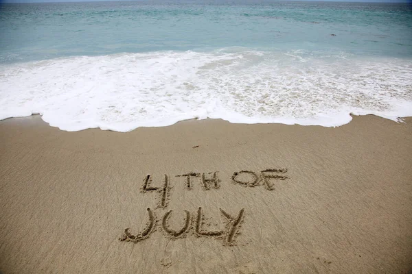 4Th July Written Sand Beach Message Handwritten Smooth Sand Beach — ストック写真