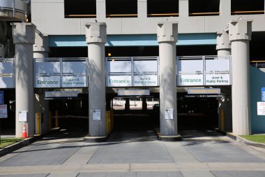 Park Yapısı. Santa Ana California 5 katlı otopark. Adliye Binası Park Yapısı. Santa Ana Stadyumu Park Yapısı. Etkinlik Merkezi Lot.