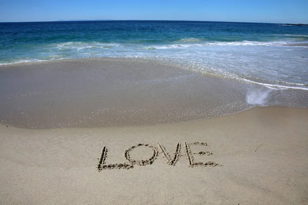 Love Written Sand Beach Message Handwritten Smooth Sand Beach — Stockfoto