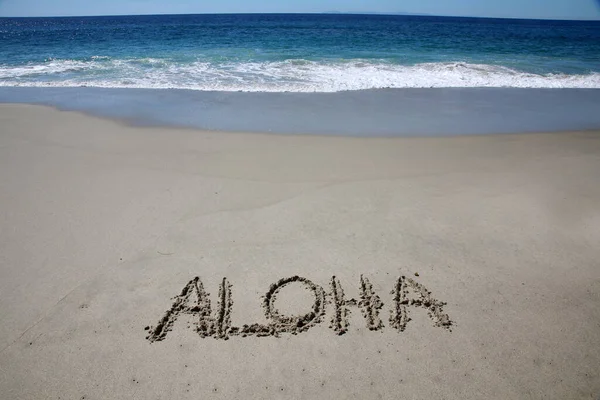 Aloha Written Sand Beach Message Handwritten Smooth Sand Beach — Foto de Stock