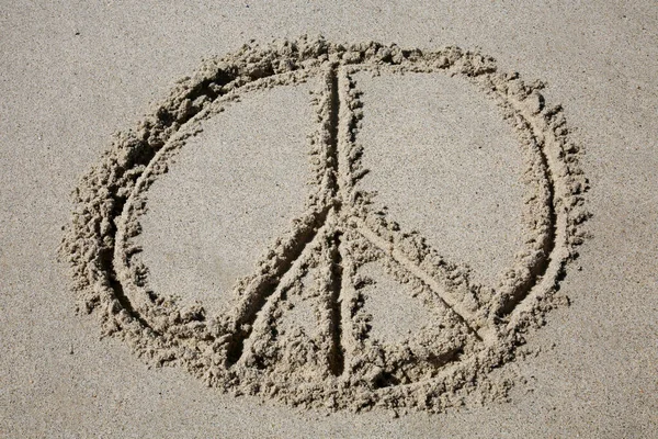 Peace Sign Written Sand Beach Message Handwritten Smooth Sand Beach — Stock fotografie