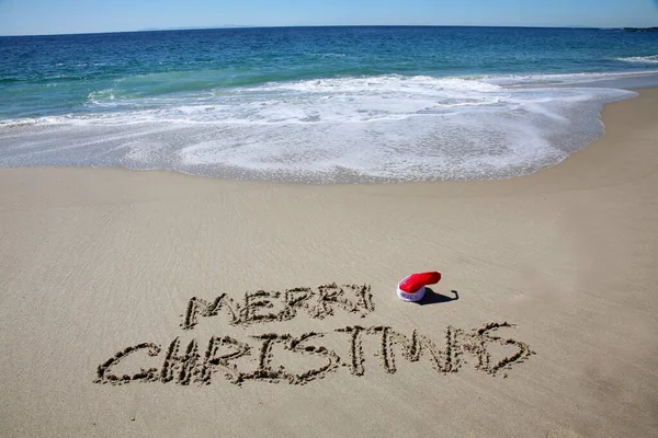 Merry Christmas Written Sand Beach Message Handwritten Smooth Sand Beach — Fotografia de Stock