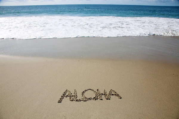 Aloha Written Sand Beach Message Handwritten Smooth Sand Beach — Stok fotoğraf