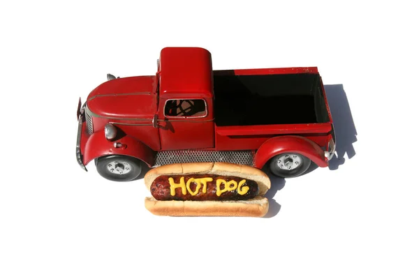 Hotdog Žluté Hořčici Hotdogy Oběd Hot Dog Textem Žluté Hořčici — Stock fotografie