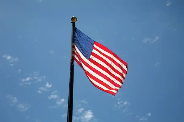 Bandera Americana Bandera Americana Ondeando Brisa Por Día Los Caídos —  Fotos de Stock