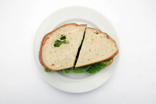 Kalkonsmörgås Kalkon Med Sallad Och Tomatsmörgås Surdegsbröd Smörgås Till Lunch — Stockfoto