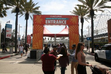 Long Beach, California - ABD - 16 Nisan 2023: Long Beach California 'nın 48. Acura Grand Prix' sine giriş kapısı. Yıllık bu etkinliğin tadını çıkarmak için para ödeyenler bu kapıdan girerler..
