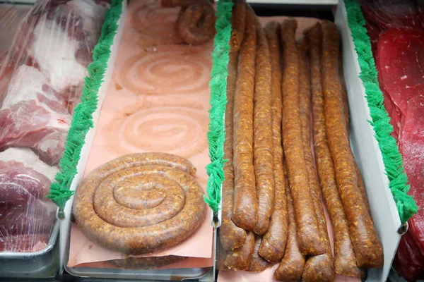 Αγορά Κρέατος Φρέσκα Κοψίματα Ακατέργαστου Κρέατος Μια Αγορά Κρέατος Ψυγείο — Φωτογραφία Αρχείου