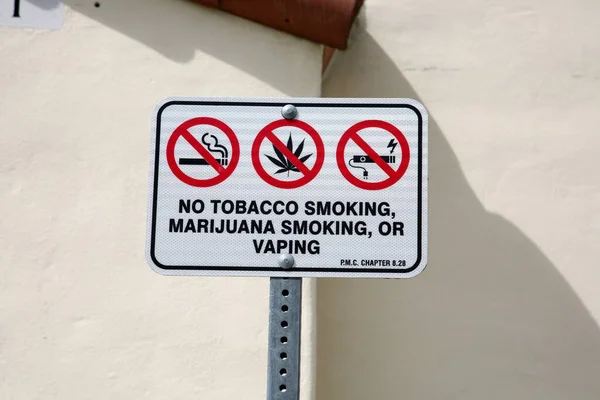 stock image Placentia, California - USA - 3-8-2023: No Smoking Sign. No Tobacco Smoking. No Marijuana Smoking. No Vaping. Smoking of Tobacco, Vaping or Drugs Prohibited sign.