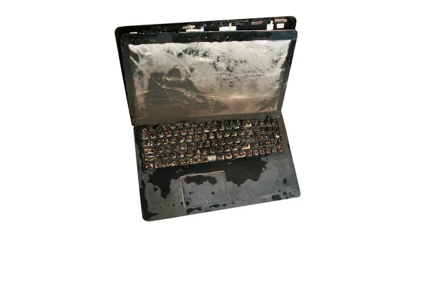 Laptop Mit Kaputtem Und Geknacktem Bildschirm Isoliert Auf Weiß Raum — Stockfoto
