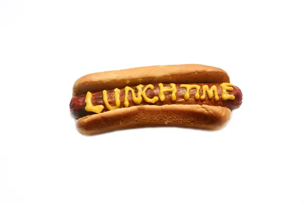 Hotdog Textem Napsaným Žluté Hořčici Hotdogy Oběd Izolováno Bílém — Stock fotografie