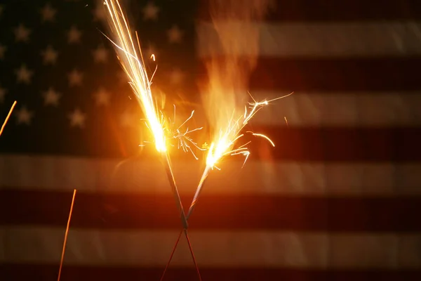 Julio Cuatro Julio Antecedentes Sparkler American Flag Celebrando Julio Día —  Fotos de Stock