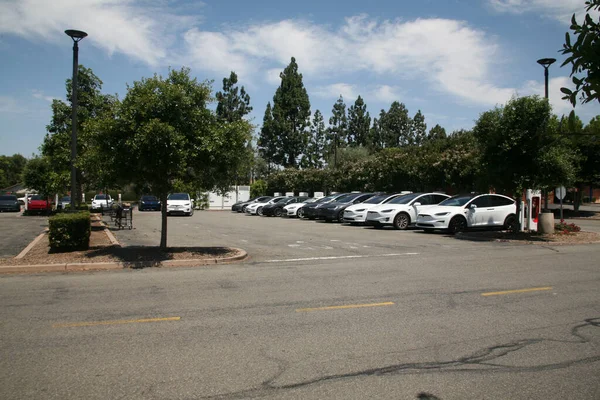 Irvine California Abd Haziran 2023 Tesla Elektrik Araç Şarj Stasyonu — Stok fotoğraf
