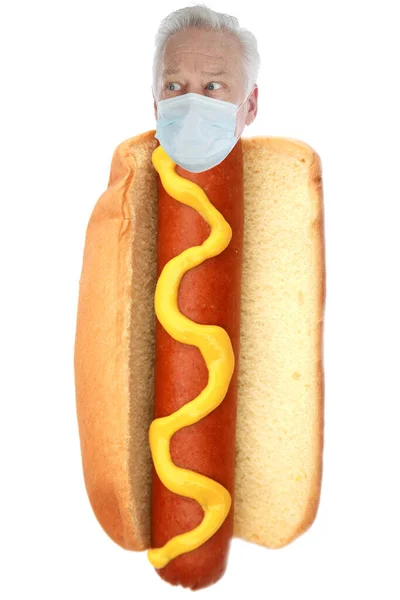 Hot Dog Mit Wurst Und Greis Kopf Mit Medizinischer Maske lizenzfreie Stockfotos