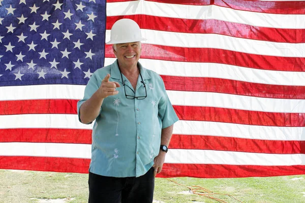 Aged Male Construction Worker Posing Background American Flag — Stock Photo, Image