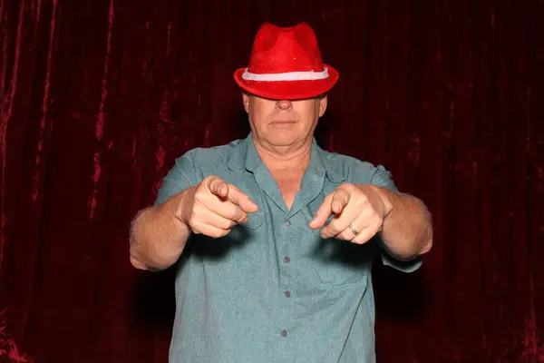 Portrait Senior Man Red Hat Posing Studio — Stock Photo, Image